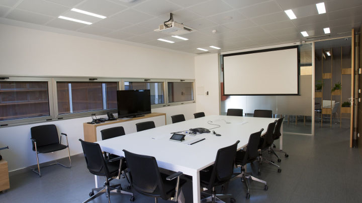 Las soluciones de Philips Office Lighting han creado una atmósfera eficiente en la sala de reuniones de E.ON España